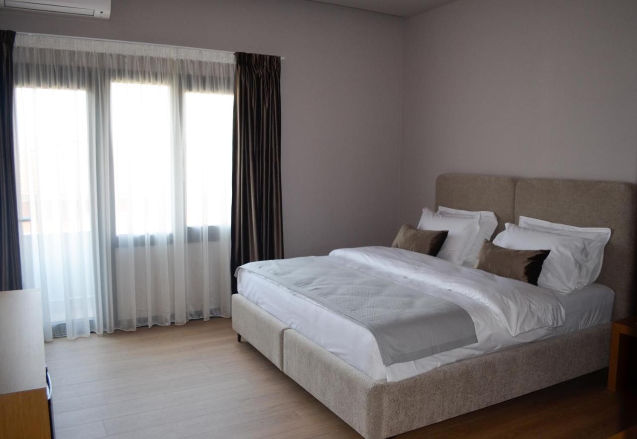 N'Peze Hotel Ljaknasi 외부 사진