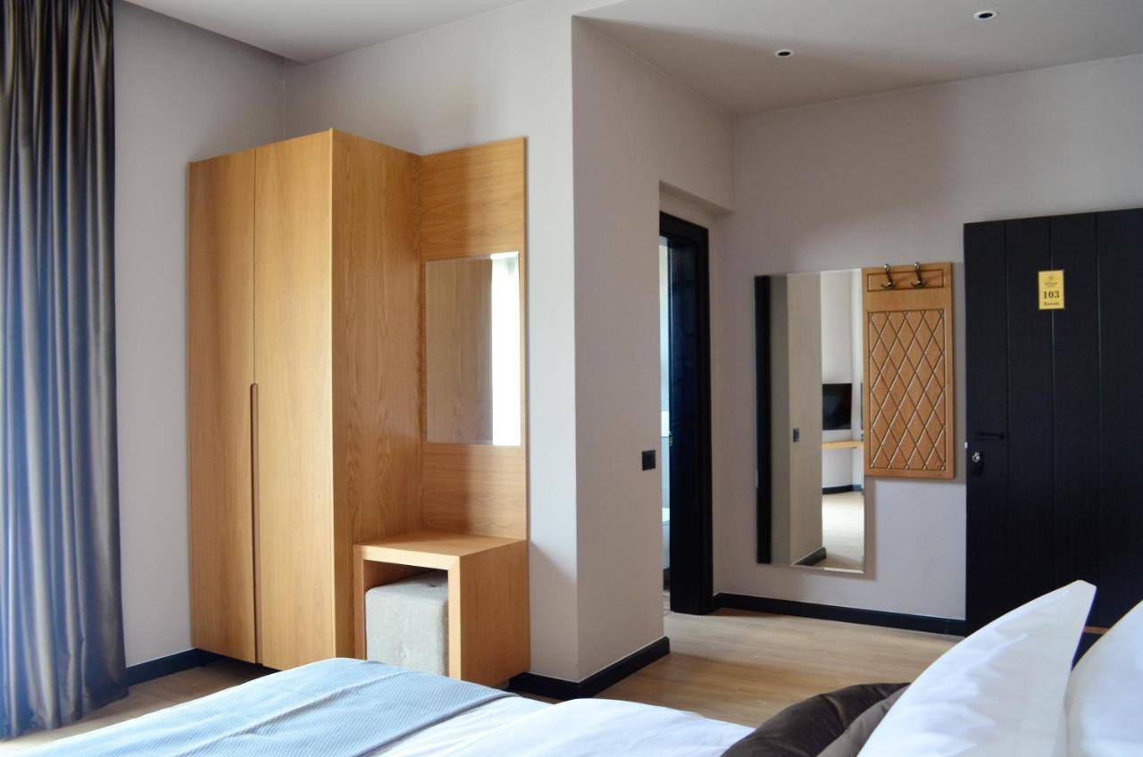 N'Peze Hotel Ljaknasi 외부 사진